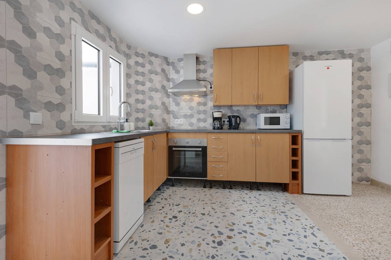 Apartamento entero, Apartamento Vacacional 'Edificio El Baifo Loco - Milena' con Vistas al Mar y Balcón in Playa de Gran Tarajal, Gran Tarajal