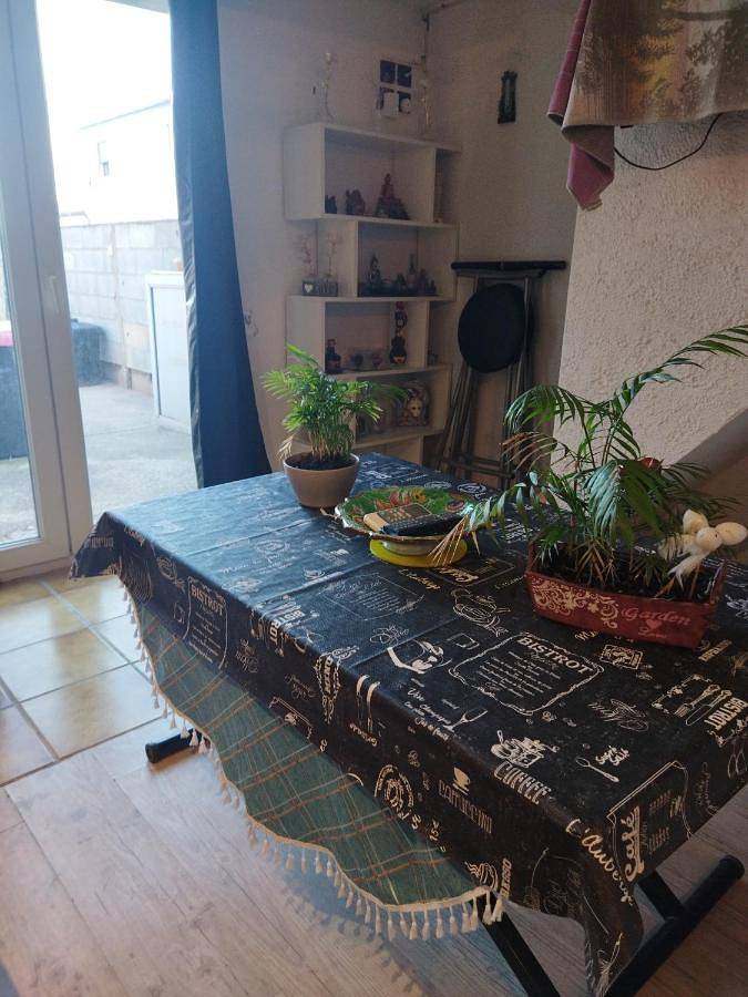 Location de vacances pour 3 personnes, avec terrasse et vue à Cournonterral - 2