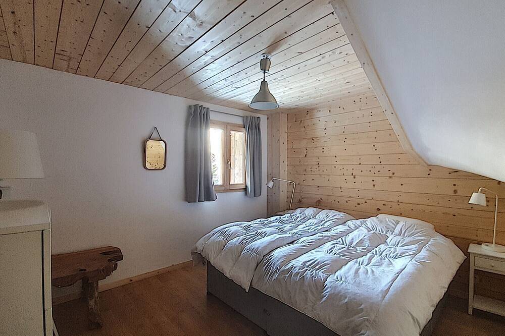 Chalet Cimes C6 - 12 Pers - Sauna- Wifi - Saint Jean D'Aulps Resort in Saint-Jean-d'Aulps, Les Portes du Soleil