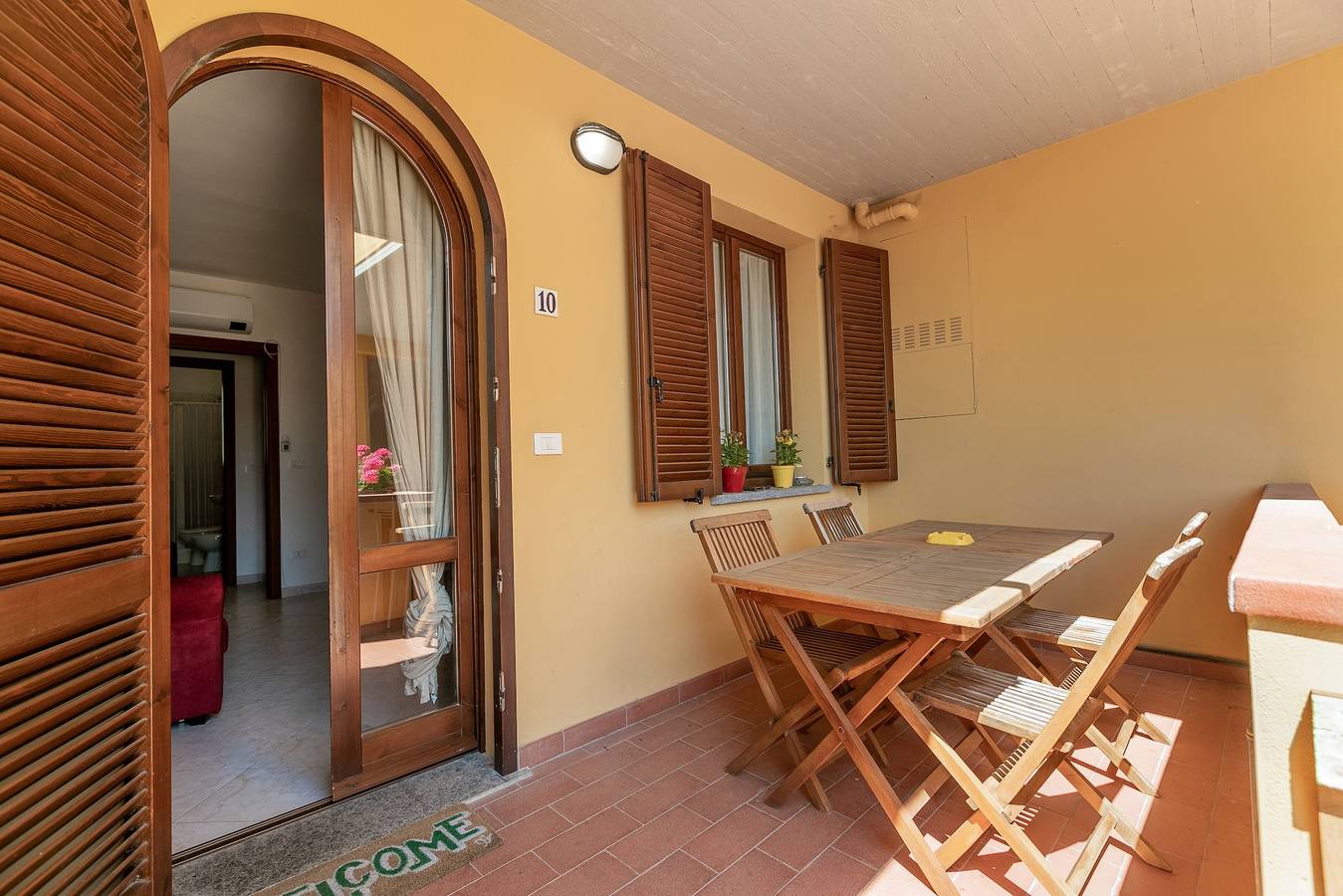 Appartamento intero, Appartamento "Trilocale Coratina" con terrazza, piscina condivisa e Wi-Fi in Suvereto, Costa degli Etruschi