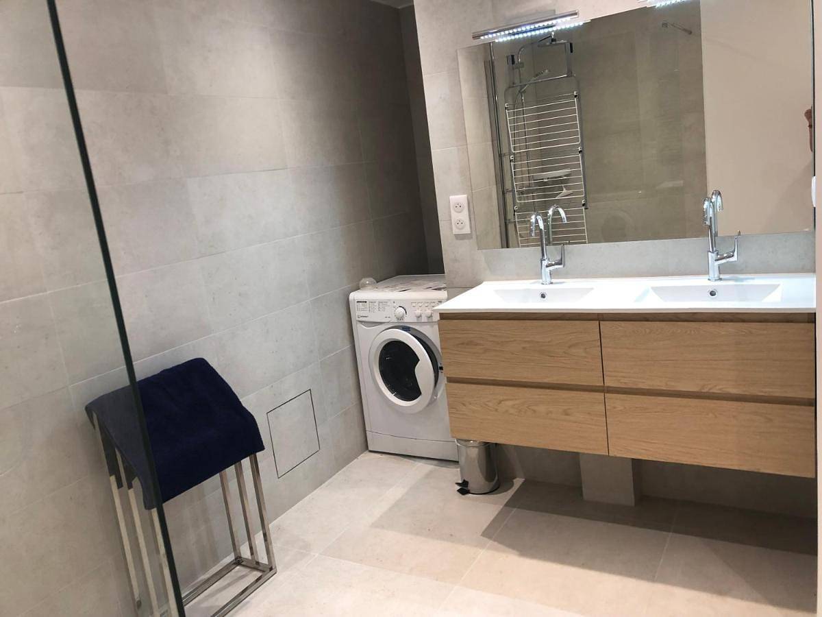 Appartement entier, Two-Bedroom Apartment in Seynod, Annecy (commune)