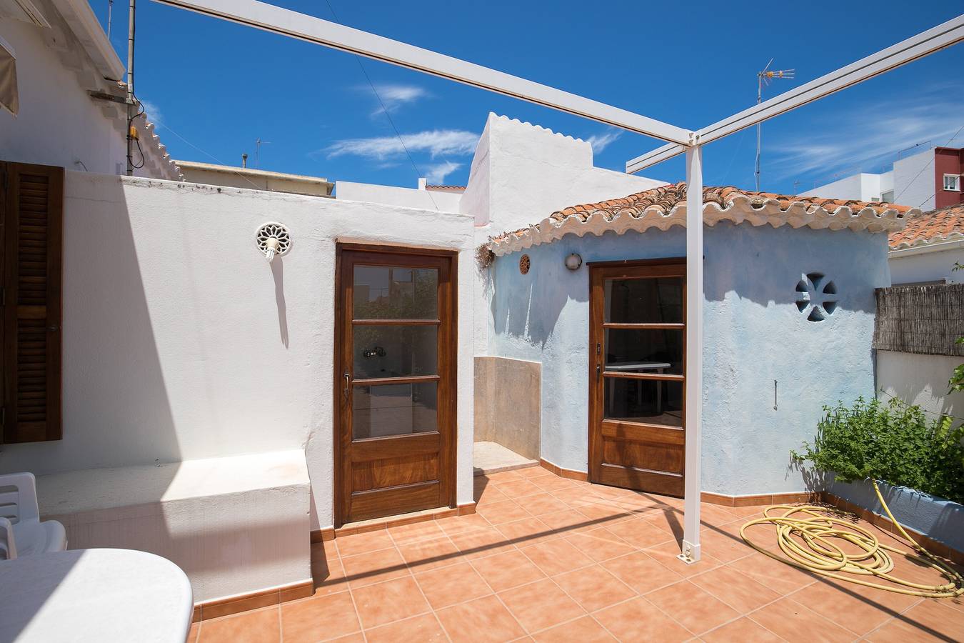 Casa de férias "Villa Republica Argentina" perto da praia com terraço privado e Wi-Fi in Ciutadella de Menorca, Costa de Menorca