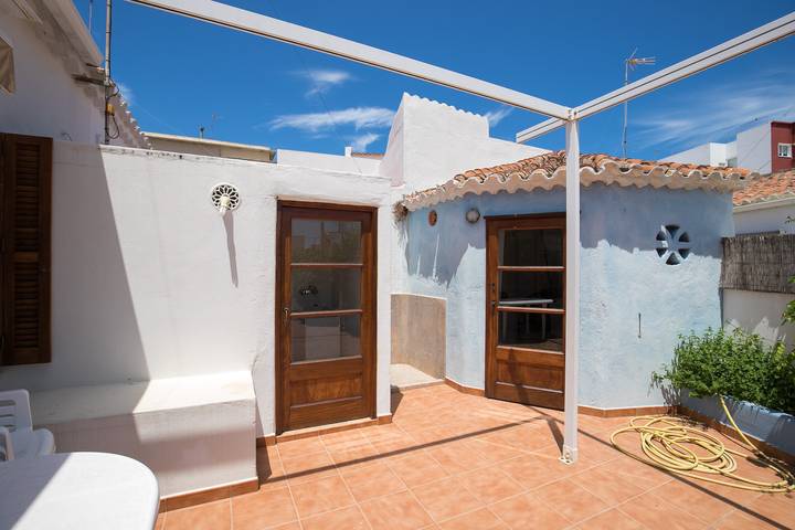 Ferienhaus "Villa Republica Argentina" in Strandnähe mit privater Terrasse und Wlan in Ciutadella, Menorcas Küste