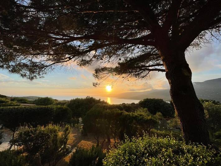 Casa vacanza per 4 persone, con Terrazza e Giardino nonché Panorama a Viggianello (Francia)