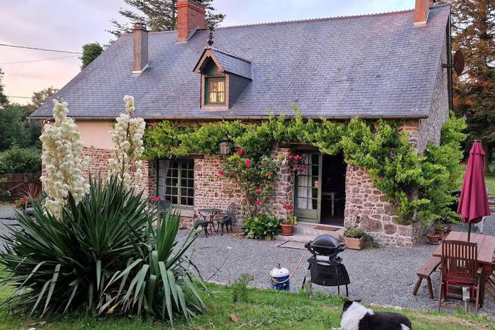 Gîte pour 6 personnes avec terrasse in Beaucoudray, Région de Saint-Lô