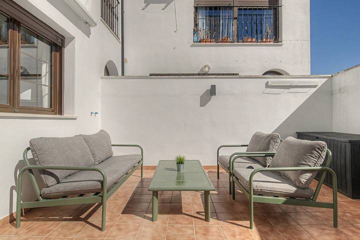 Entire apartment, Apartment 'La Mina' with Terrace, Wi-Fi and Air Conditioning in Ronda, Málaga Province