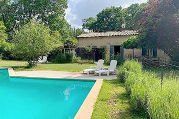 Gîte pour 8 personnes, avec jardin à Origne
