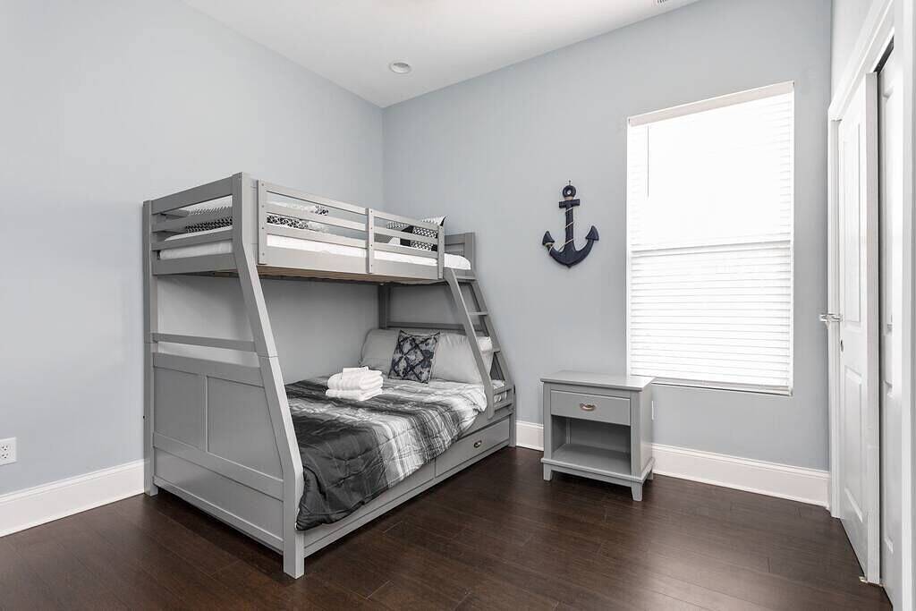 Stylish Group Getaway Near Lucas Oil Stadium! in Indianapolis, Indiana