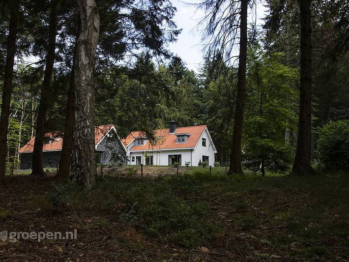 Vakantiehuis voor 10 personen, with terras and sauna as well as balkon/terras op de Veluwe