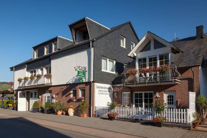 Ferienwohnung für 3 Personen, mit Ausblick und Garten in Kröv - 2