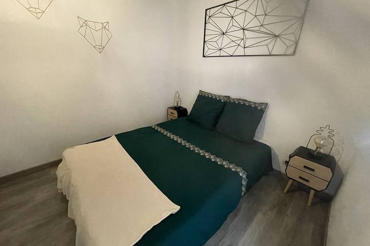 Location de vacances pour 6 personnes, avec jardin et terrasse à Veuil - 3