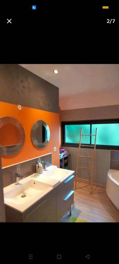 Gîte pour 2 personnes, avec bassin pour enfant ainsi que jardin et vue, adapté aux familles à Ambrières-les-Vallées - 3