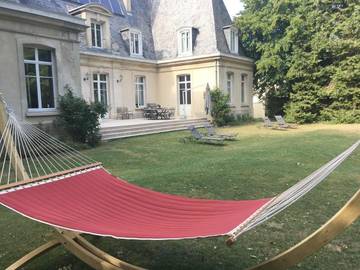 Chambre d’hôte pour 2 personnes, avec vue ainsi que piscine et jardin dans Marne
