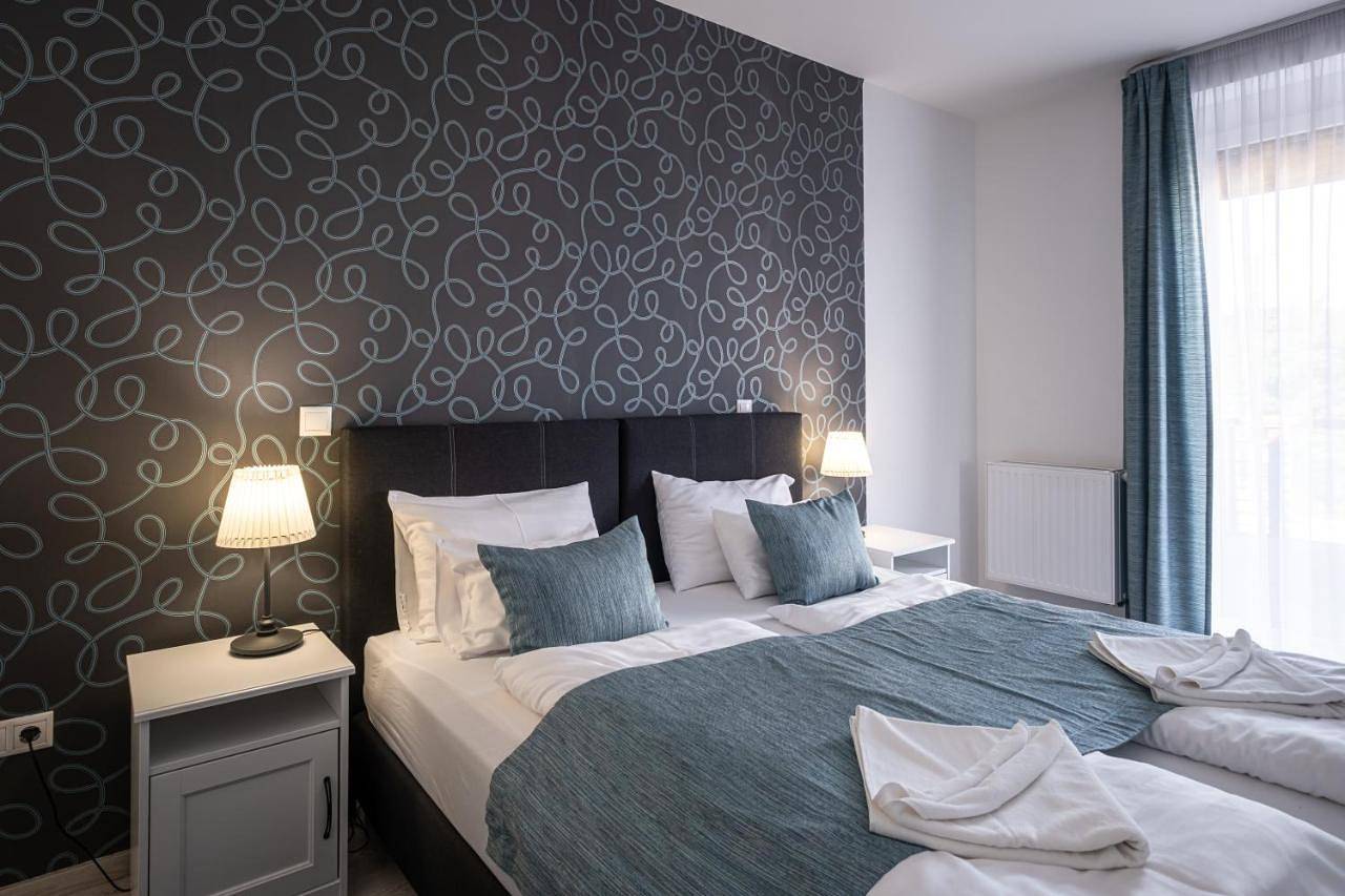 Ganze Wohnung, Aranymandula apartmanok in Balatonakali, Balatonfüredi járás