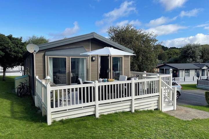 Holiday rental for 6 people, with Terrace and Pool in New Forest