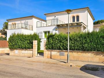 Holiday home in Muro, North Majorca für 8 