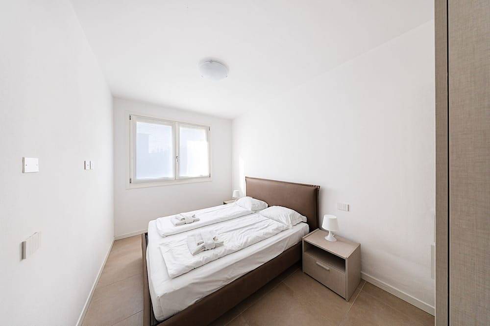 Villa Prestige 19 mit privatem Pool und Garten in Sirmione, Gardasee-Berge