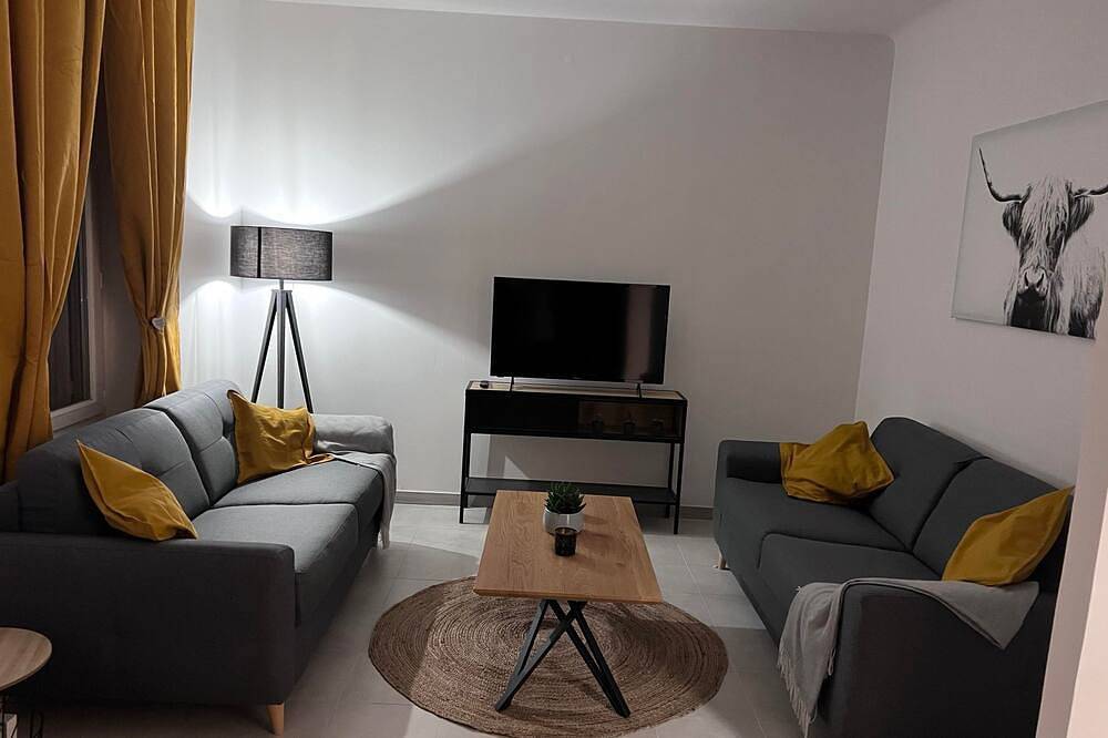 Charming air-conditioned house with swimming pool in a quiet area of Carcassonne in Carcasona, Región de Carcassonne