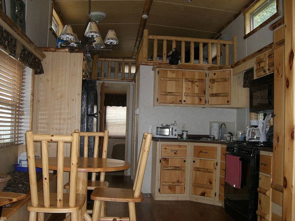 \"Butternut Camp\" - in Wäldern in Seneca Lake