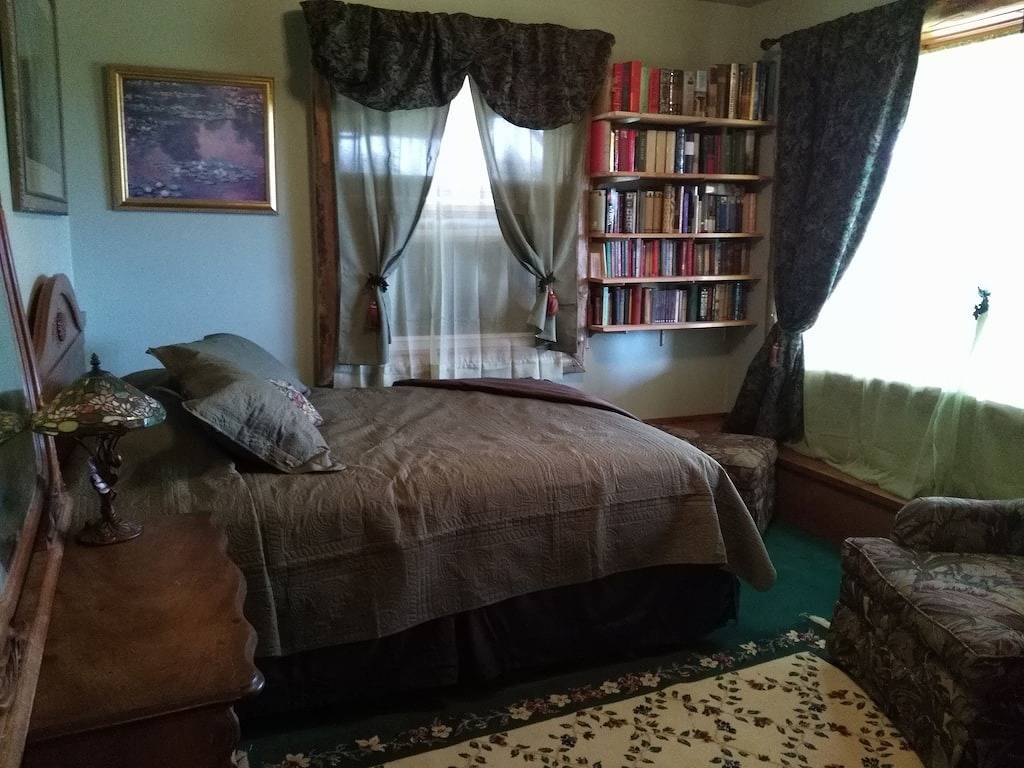 Das grüne Zimmer @ Hungry Moose B & B in Kenai Peninsula
