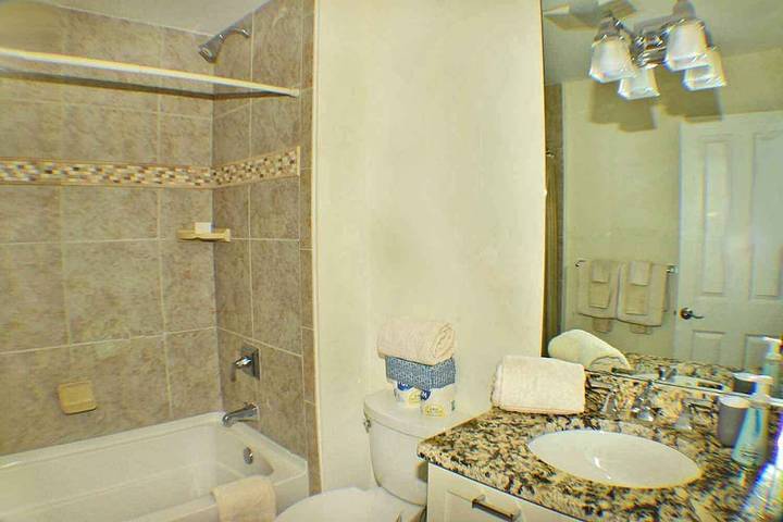 Villa for 9 people, with pool and terrace in South Carolina