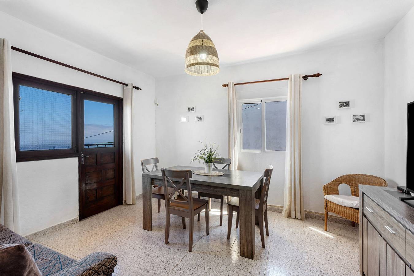 Casa de vacaciones 'Maruca 1' con vistas al mar, terraza privada y Wi-Fi in El Mocanal, Valverde