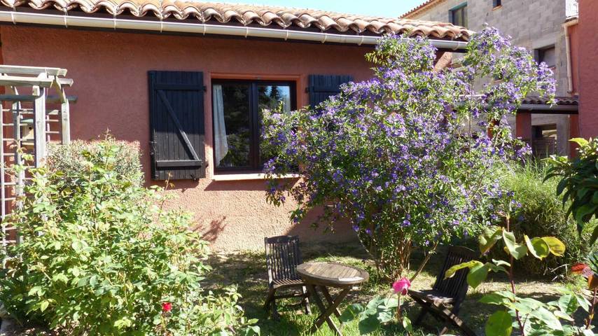 Gîte pour 4 personnes, avec jardin à Roquefort-des-Corbières - 3