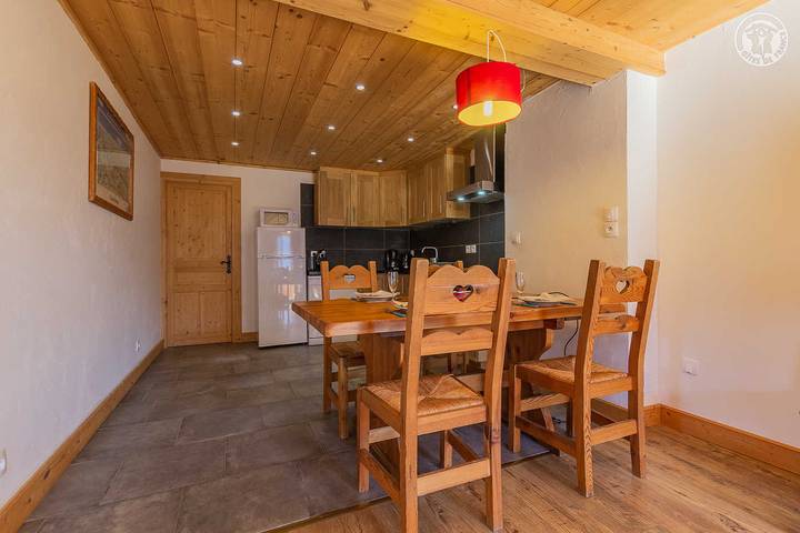 Gîte pour 4 personnes, avec terrasse à Montvalezan - 3