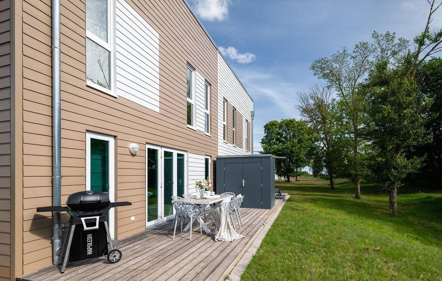 Ganze Ferienwohnung, Appartement am Strand mit Terrasse und Parkplatz, 1 km zum Strand in Olpenitz, Kappeln