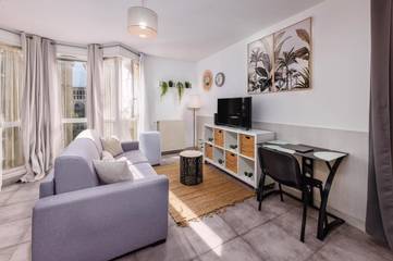 Gîte pour 3 personnes dans Piscine Olympique D Antigone