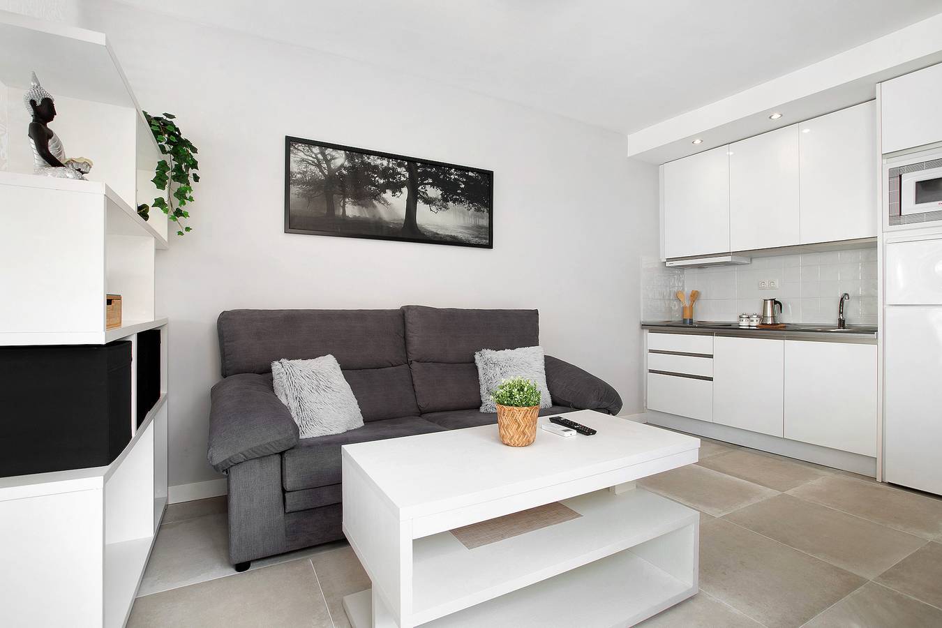 Gehele studio, Studio Appartement 'Estudio En La Carihuela' met Wi-Fi en airconditioning in La Carihuela, Torremolinos