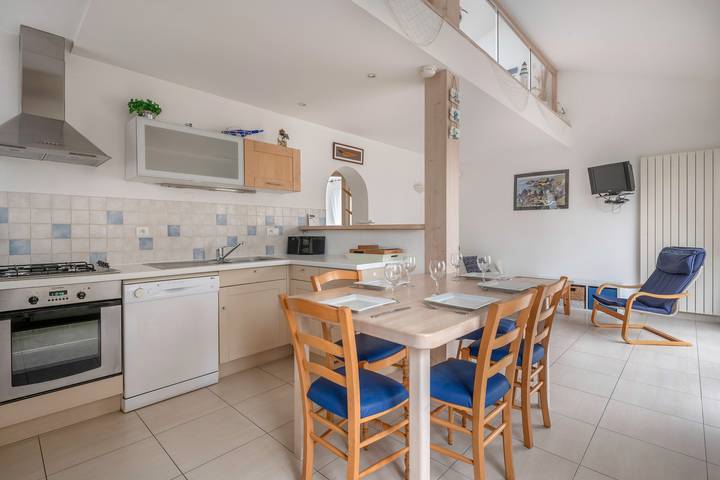 Location de vacances pour 6 personnes, avec jardin et terrasse dans Plage Saint Marc - 2