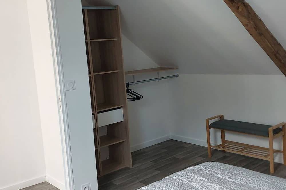 Nebengebäude mit lokalem Charme in Saint-Carné, Région de Dinan