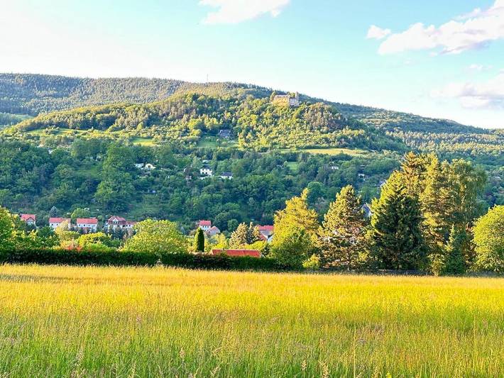 Ferienwohnung für 5 Personen, mit Balkon und Terrasse sowie Ausblick in Bad Blankenburg