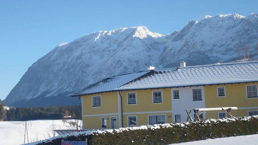 Ferienwohnung für 4 Personen, mit Balkon und Garten, kinderfreundlich in Bad Mitterndorf