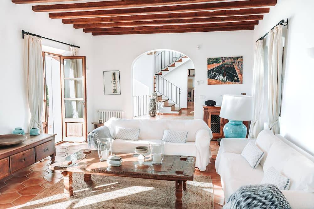 Villa with Private Pool and Fantastic Sea Views in Deià, West Majorca