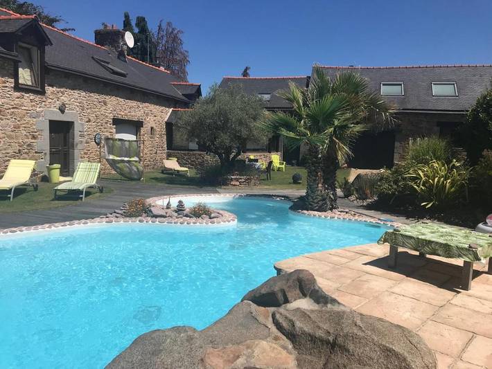 Chambre d’hôte pour 2 personnes, avec Terrasse et Jardin ainsi que Piscine et Sauna dans Saint-Brieuc