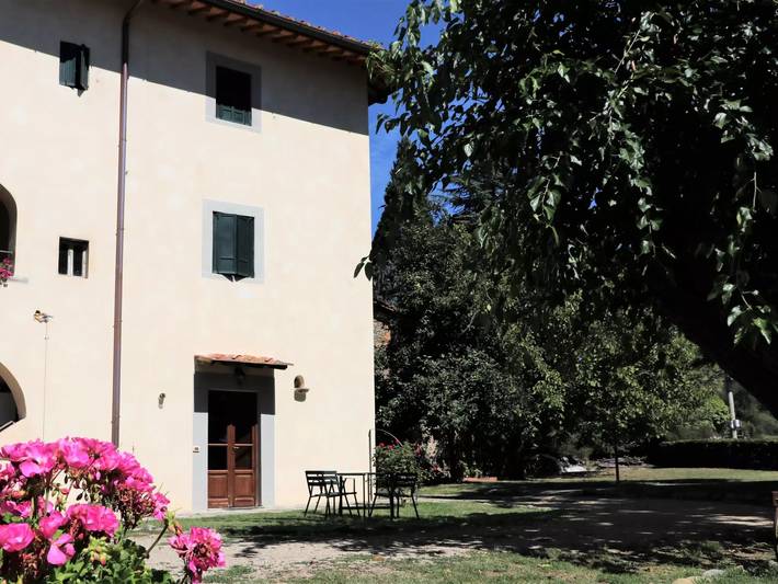 Agriturismo per 2 persone, con Giardino e Piscina a Reggello