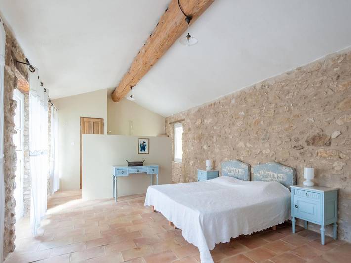 Location de vacances pour 12 personnes, avec balcon ainsi que piscine et jardin, animaux acceptés à Saignon - 3