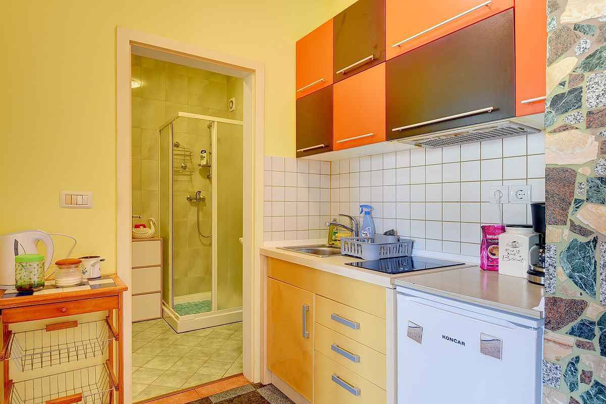 Ganzes Studio, Studio mit Terrasse und Klimaanlage in Medulin Stadt, Medulin