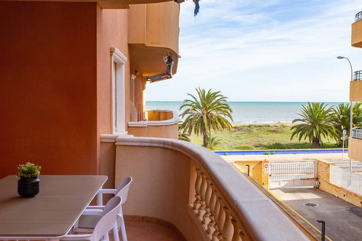 Ganze Wohnung, Ferienwohnung für 4 Personen mit Garten in Dénia, Costa Blanca