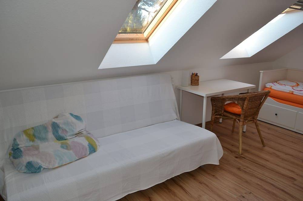 Ganze Wohnung, Berlin ist immer eine Reise wert! in Dahlwitz-Hoppegarten, Hoppegarten