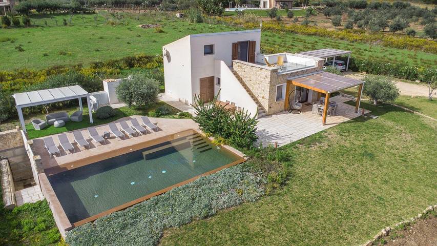 Casa vacanza per 8 persone, con terrazza e giardino in Scopello (Sicilia)