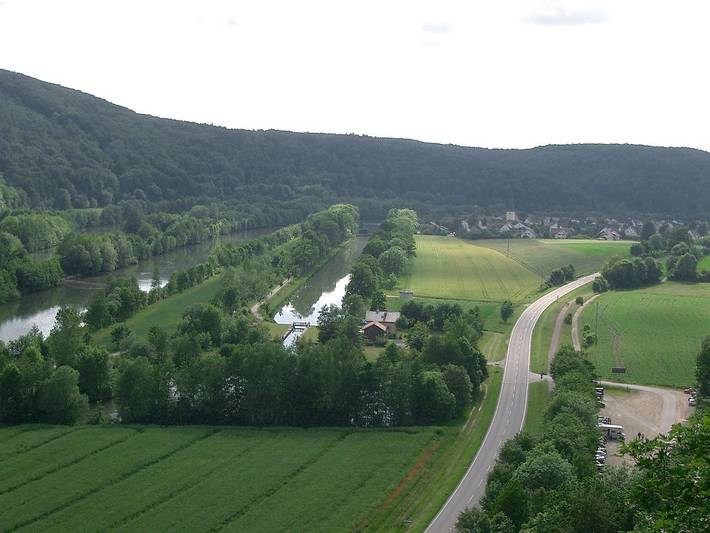Ganze Wohnung, Ferienwohnung Faber - Ferienwohnung Faber mit großen Südbalkon, elektr. Markise in ruhiger Lage im Altmühltal in Essing, Altmühltal