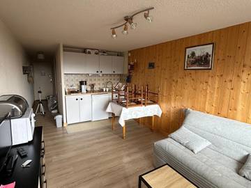 Gîte pour 4 personnes, avec balcon dans Office De Tourisme Super Besse