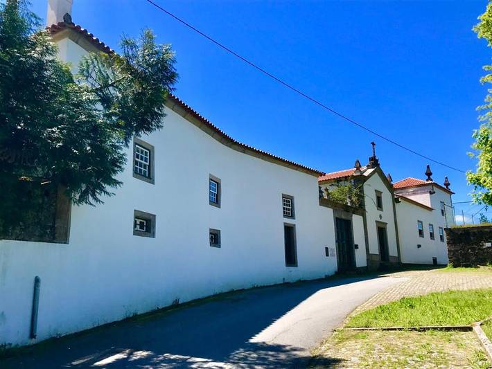 Maison de campagne pour 2 personnes, avec piscine ainsi que jardin et vue dans Facha