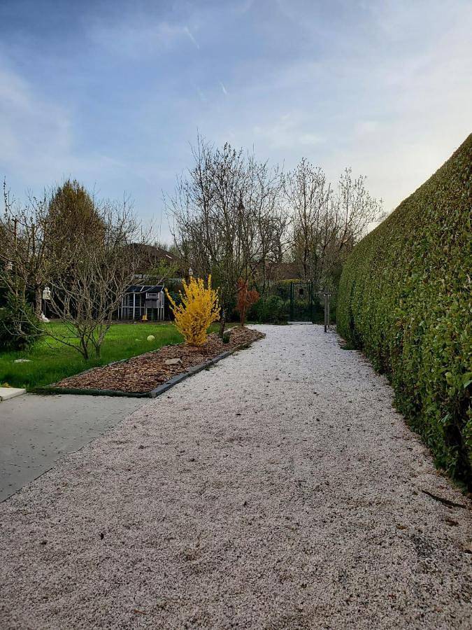 Location de vacances pour 10 personnes, avec jardin ainsi que bassin pour enfant et piscine dans Épagny-Metz-Tessy - 2