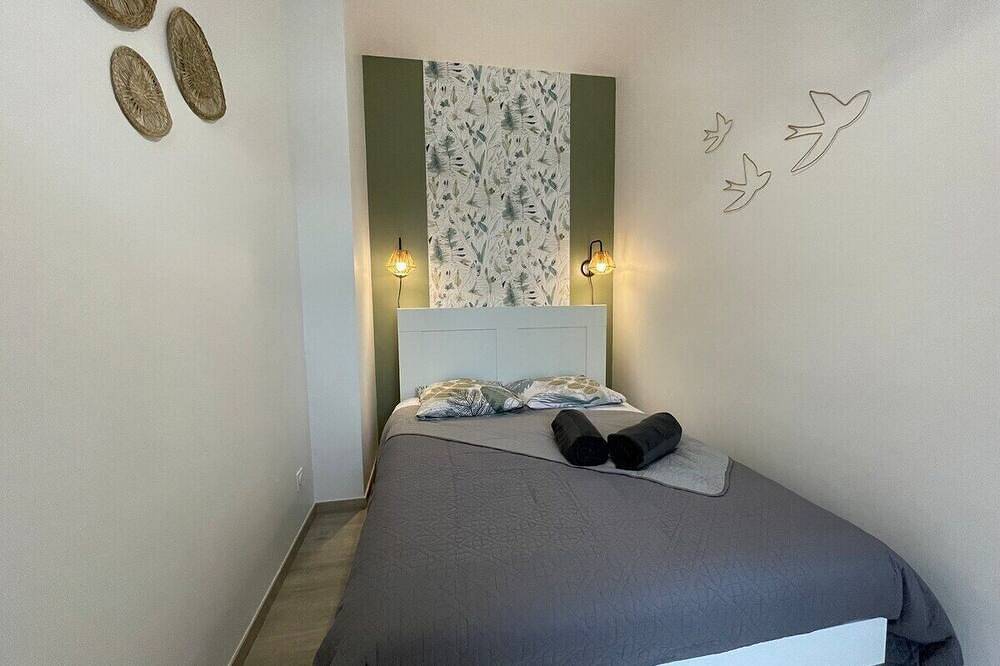 Entire apartment, Apartment-Private Bathroom-Apartment in Sens, Yonne