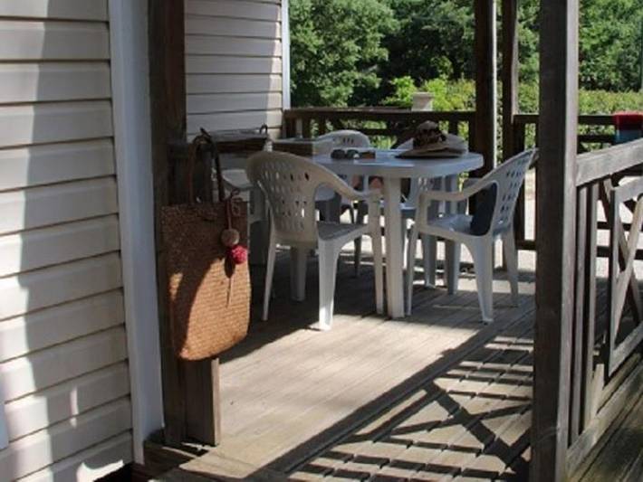 Camping Le Devancon - Mobilheim 4 personen - Maxi Confort Irm Loggia 4 pers 2Schlafzimmer - Klima in Peynier, Mittelmeerküste (Frankreich)