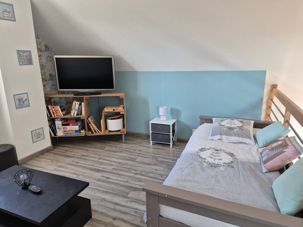 Gîte pour 12 à 14 personnes avec terrasse privée, jardin privé et Wi-Fi à Henneveux in Henneveux, Région de Boulogne-sur-Mer
